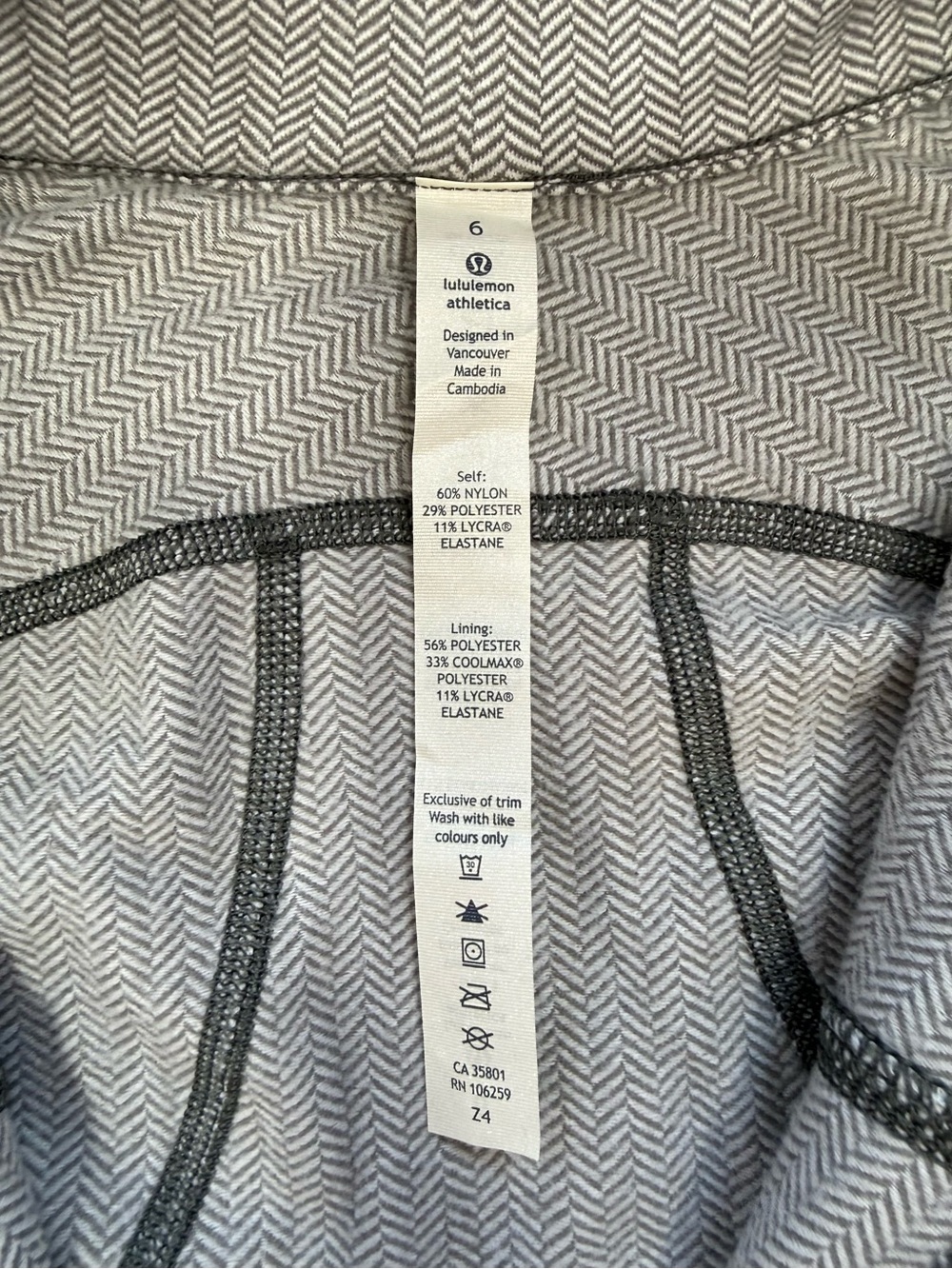 Lululemon - Hustle In Your Bustle Jacket - Size 6 - Picture 6 of 6